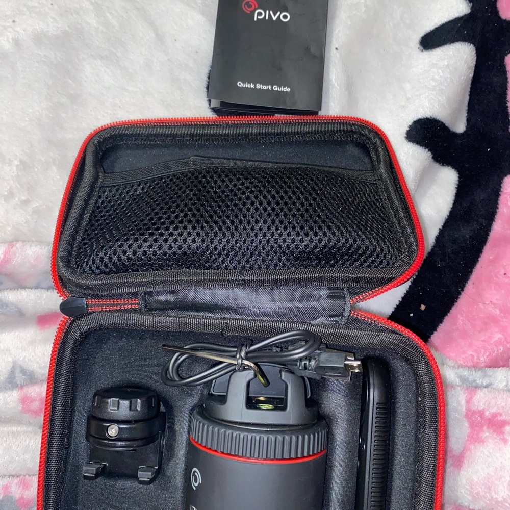 Black and Red Simulated Camera Mount